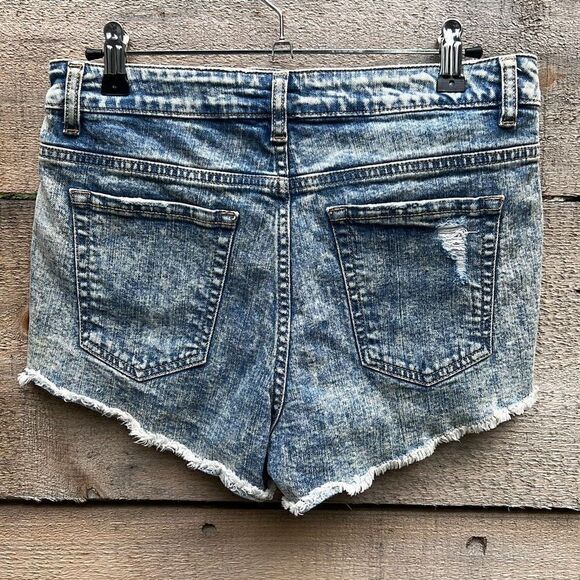 Refuge Women's Distressed Denim Shorts - Picture 3 of 5
